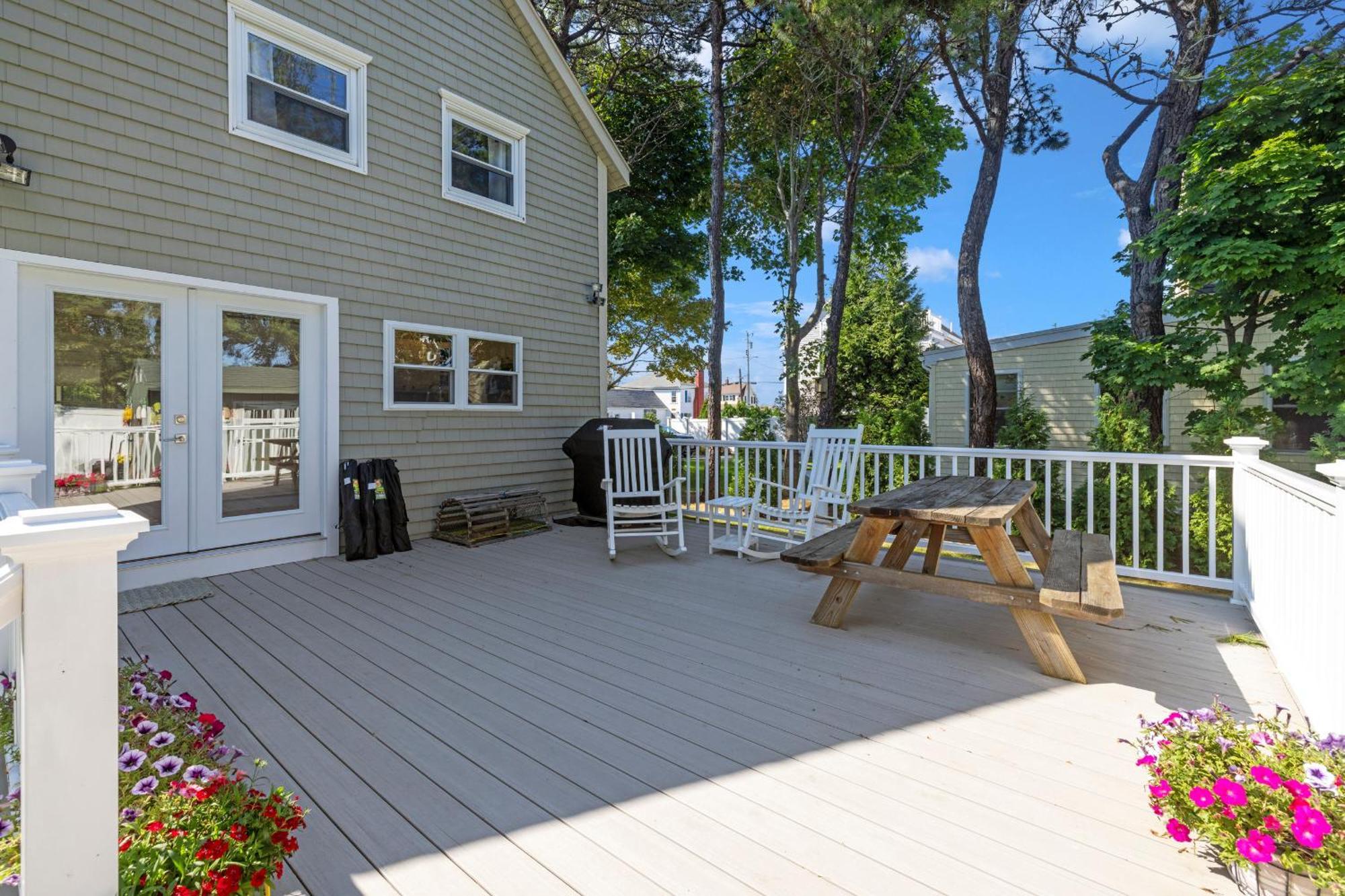 Pine Point Beach House With Deck, Fire Pit & Porch Scarborough Zewnętrze zdjęcie