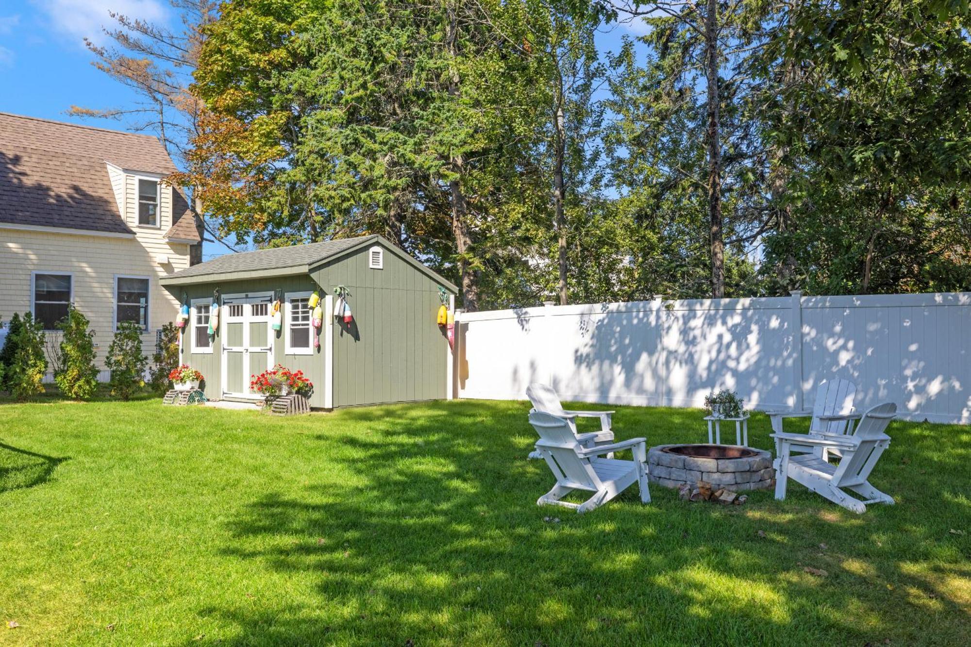 Pine Point Beach House With Deck, Fire Pit & Porch Scarborough Zewnętrze zdjęcie